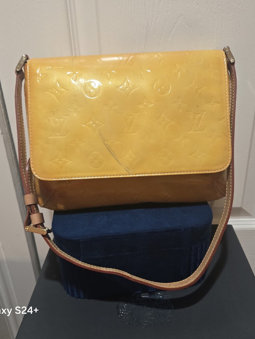 LOUIS VUITTON Thompson Street Monogram Vernis Leather Yellow Shoulder Bag 